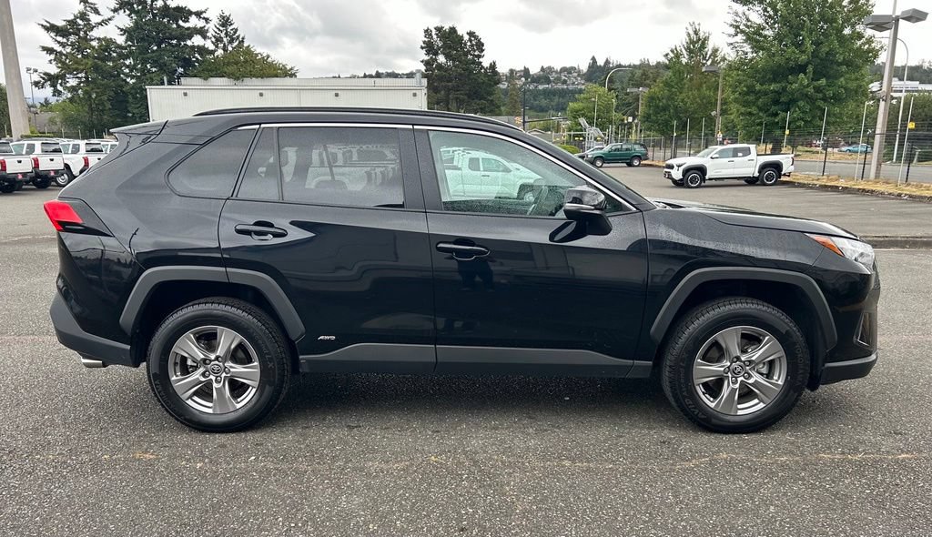 Certified 2025 Toyota RAV4 XLE w/ Convenience Package AWD/4WD image 4