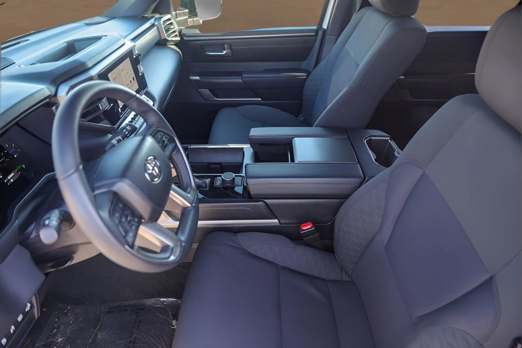 Used 2025 Toyota Sequoia SR5 image 9