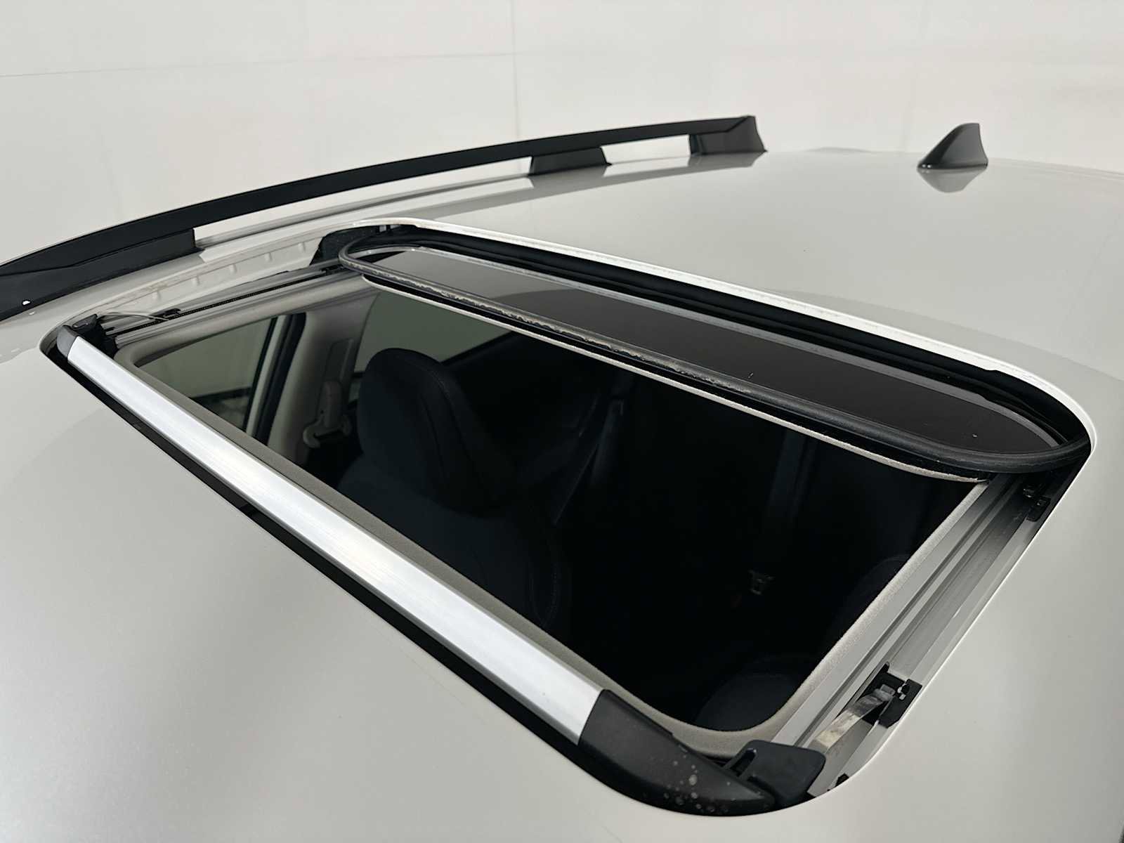 Certified 2025 Subaru Crosstrek 2.0i Premium image 19