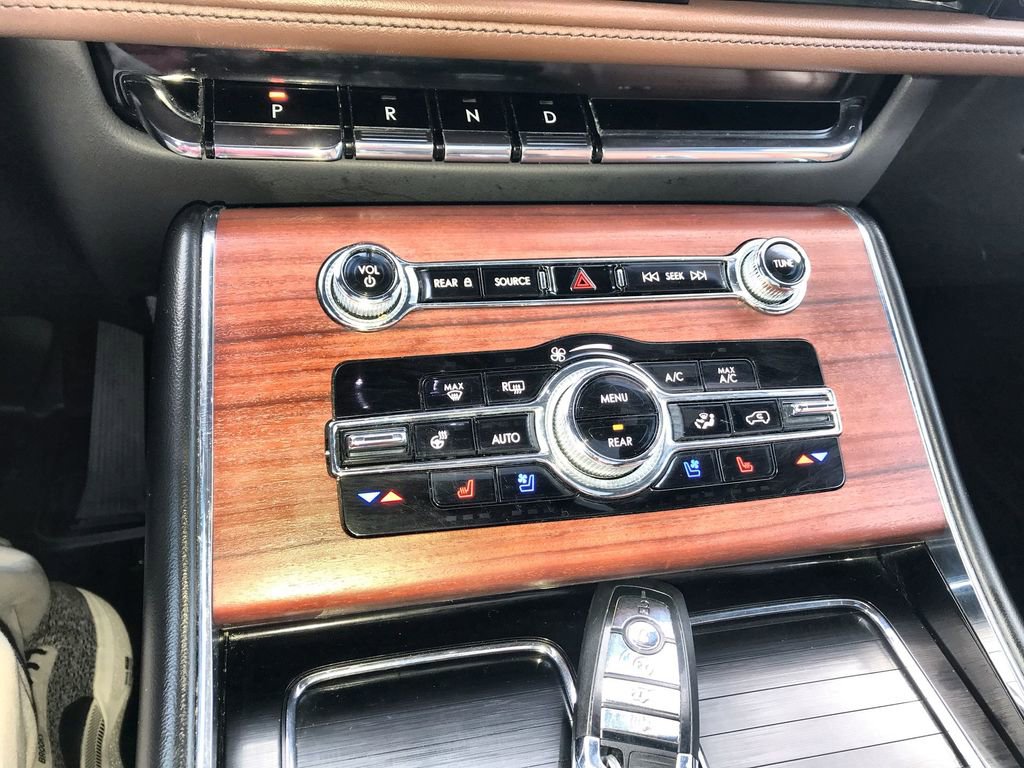 Used 2023 Lincoln Aviator Reserve w/ Elements Package Plus image 19