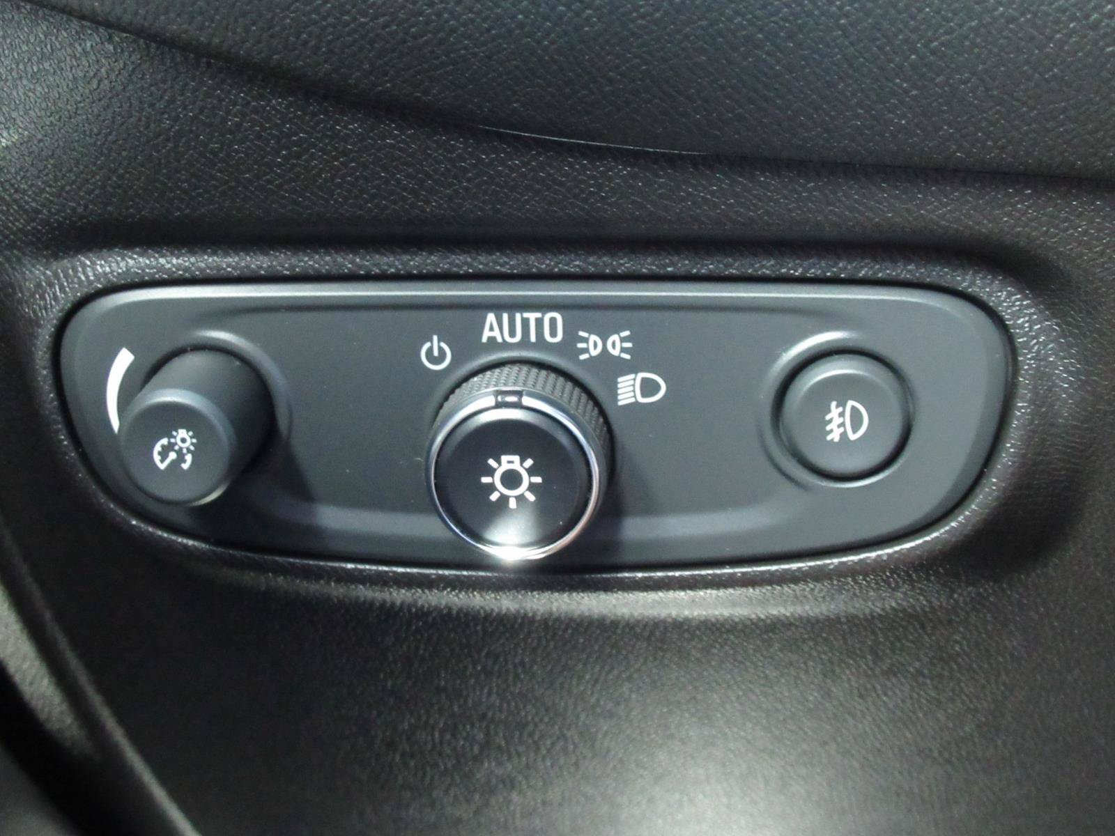 Used 2022 Chevrolet Equinox Premier AWD/4WD image 24