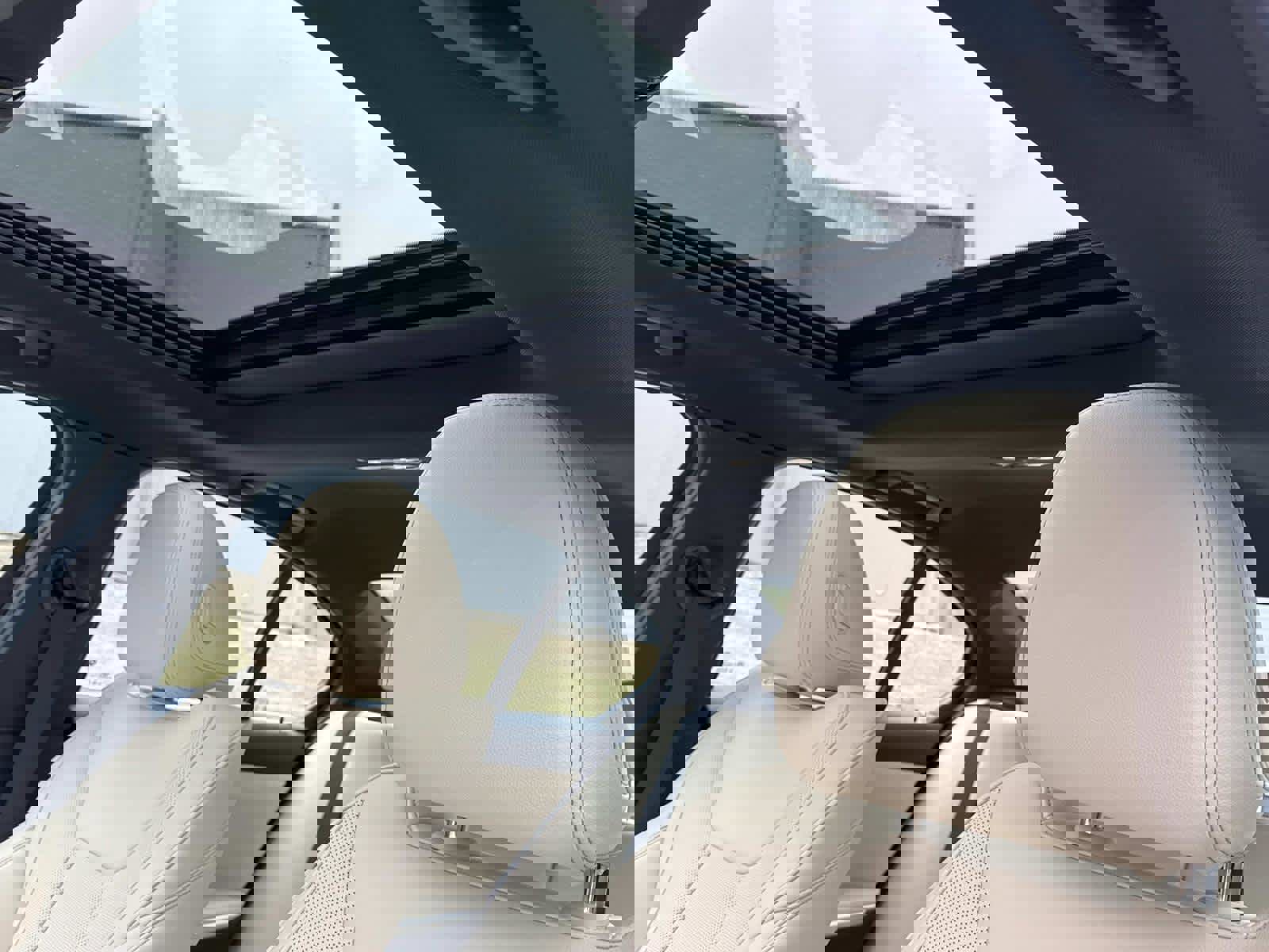 New 2026 BMW 330i xDrive 330i NA xDrive w/ Convenience Package image 4