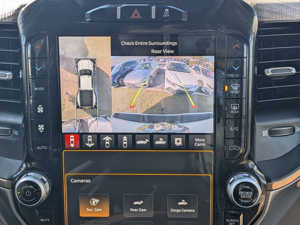 Used 2023 RAM 3500 Limited image 32