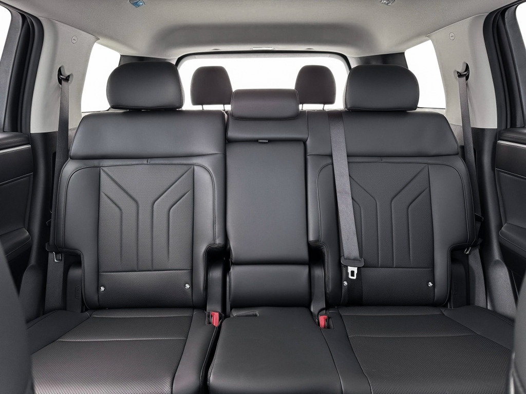 New 2026 Hyundai Santa Fe SEL AWD/4WD image 16
