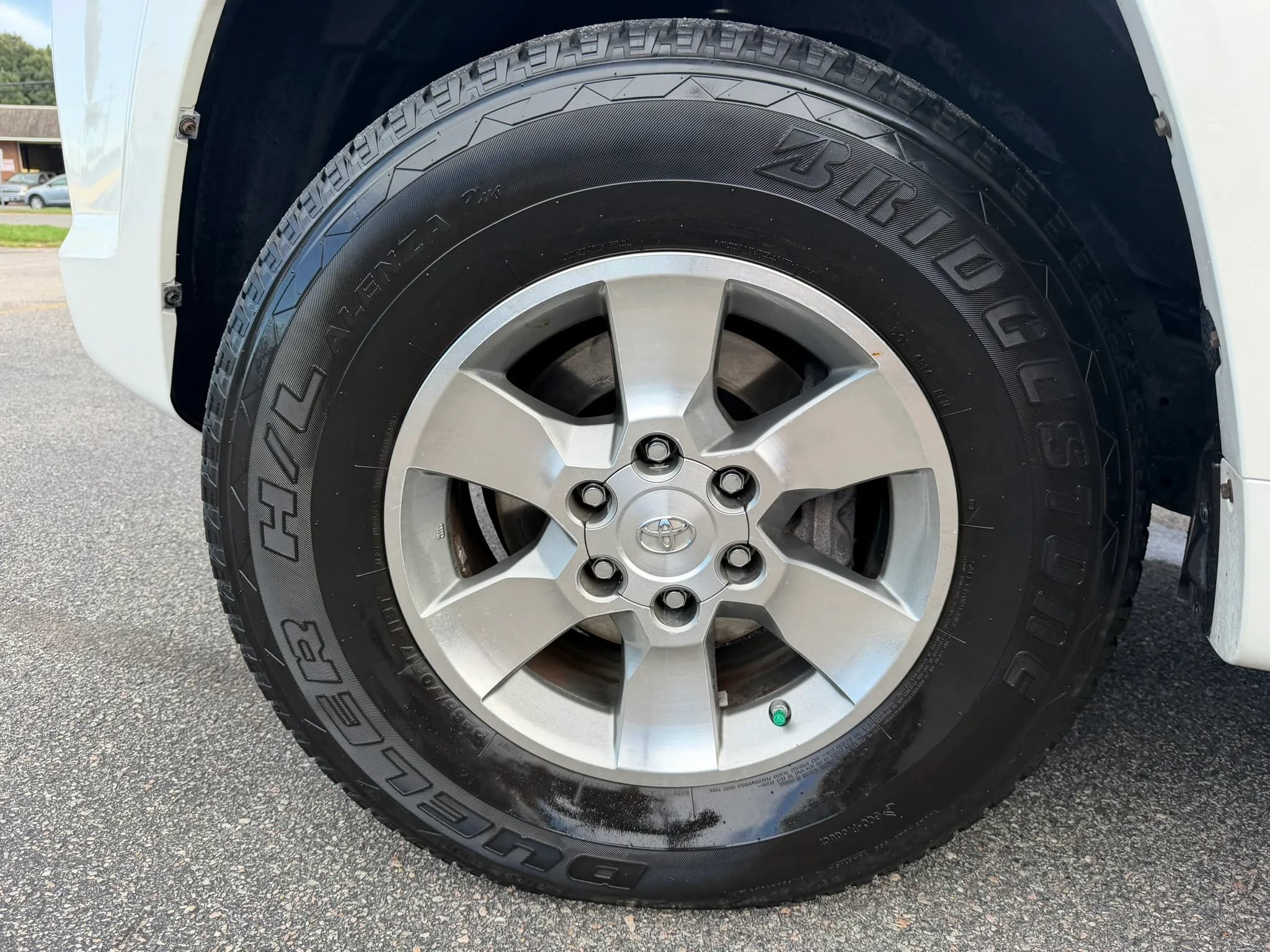 Used 2010 Toyota 4Runner SR5 AWD/4WD image 33