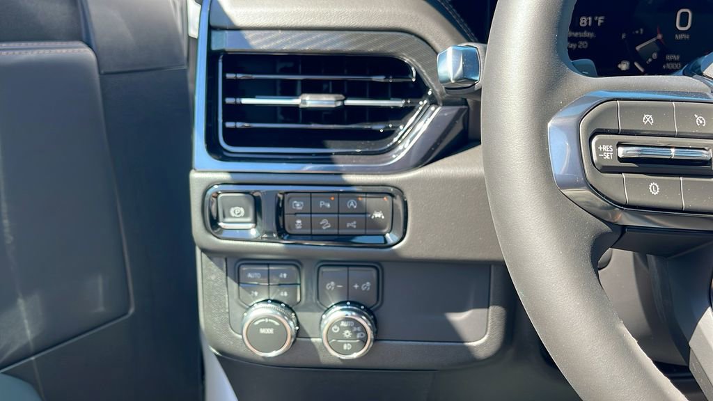 New 2026 GMC Yukon XL AT4 AWD/4WD image 23