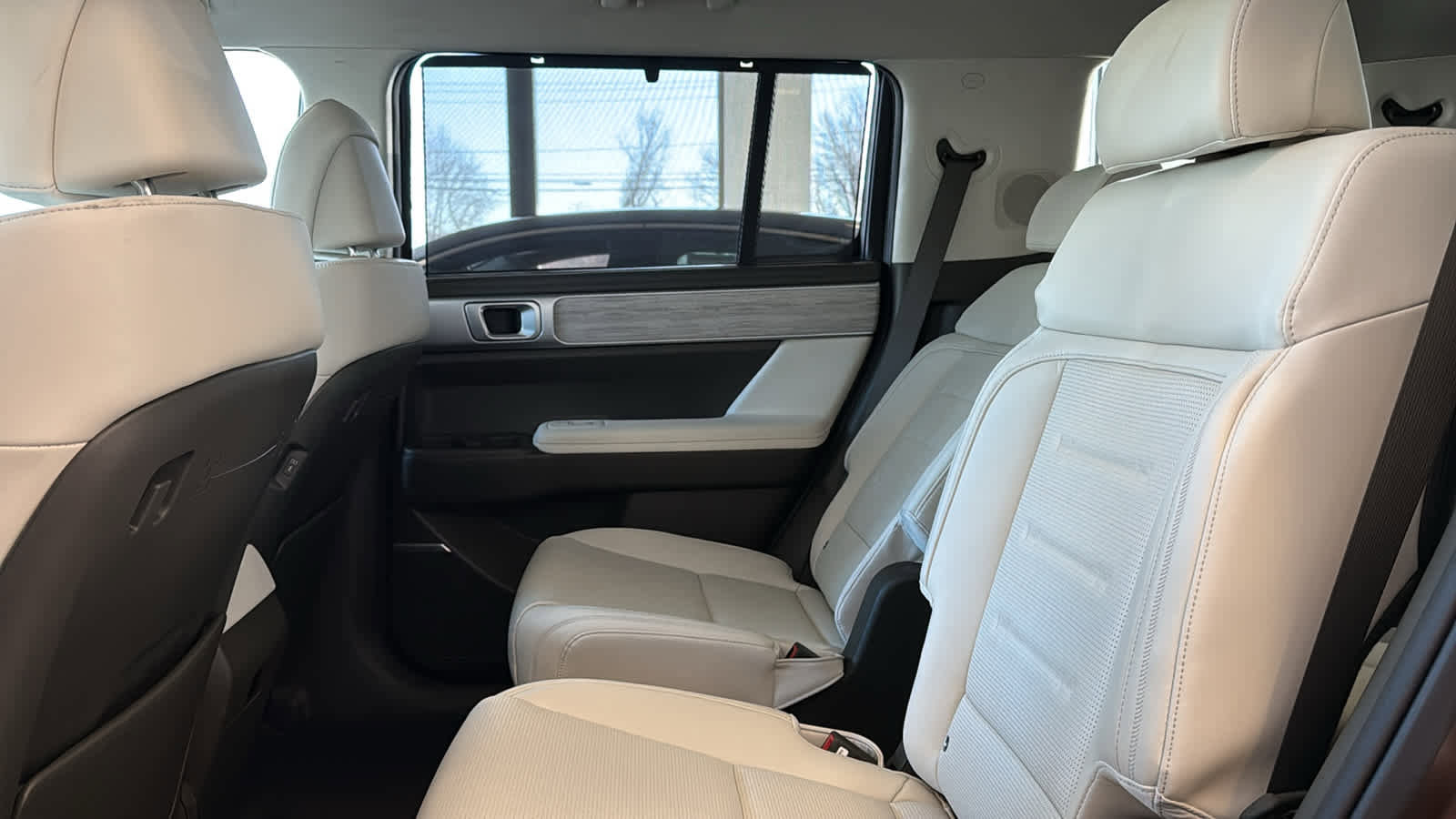 Used 2024 Hyundai Santa Fe Calligraphy image 18