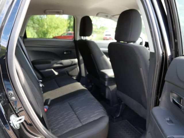 Used 2024 Mitsubishi Outlander Sport LE AWD/4WD image 9