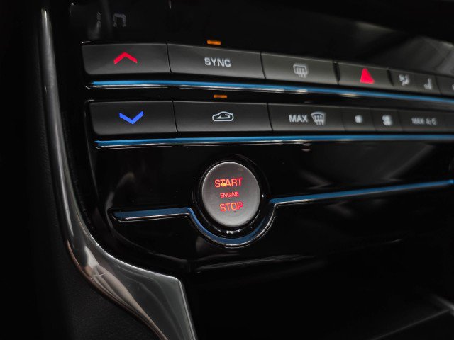 Used 2017 Jaguar XE Prestige RWD image 25