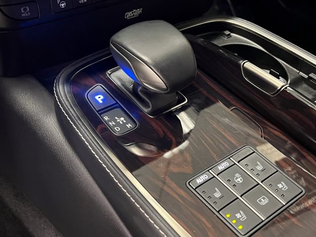 Certified 2025 Lexus LS 500 RWD image 21