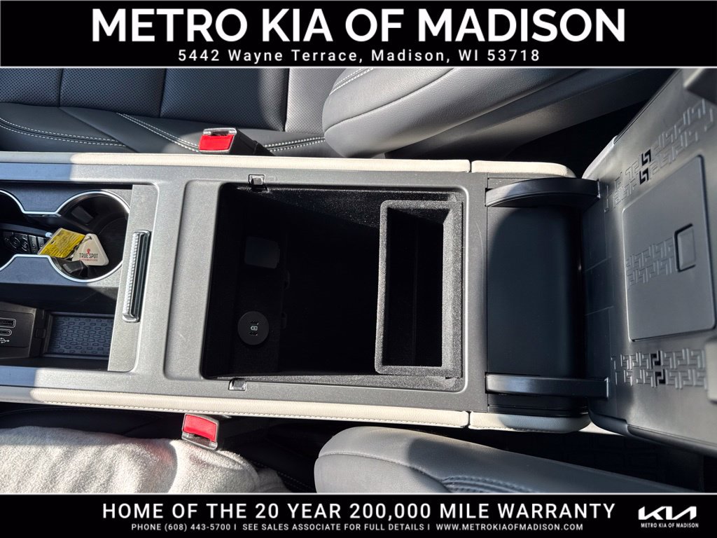 Used 2024 Lincoln Nautilus Premier w/ Equipment Group 102A AWD/4WD image 30