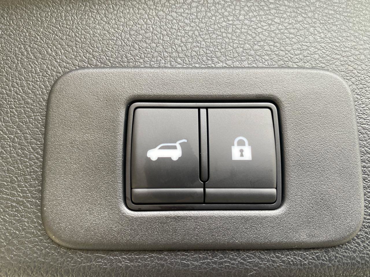 Used 2025 Nissan Murano SV w/ Cargo Package image 30