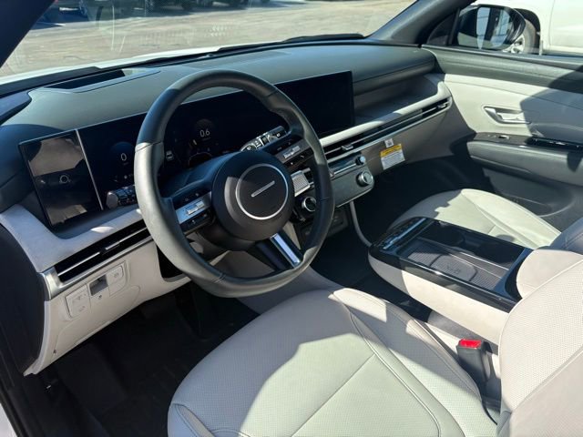 Used 2025 Hyundai Tucson Limited image 19