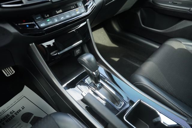 Used 2016 Honda Accord Sport image 28