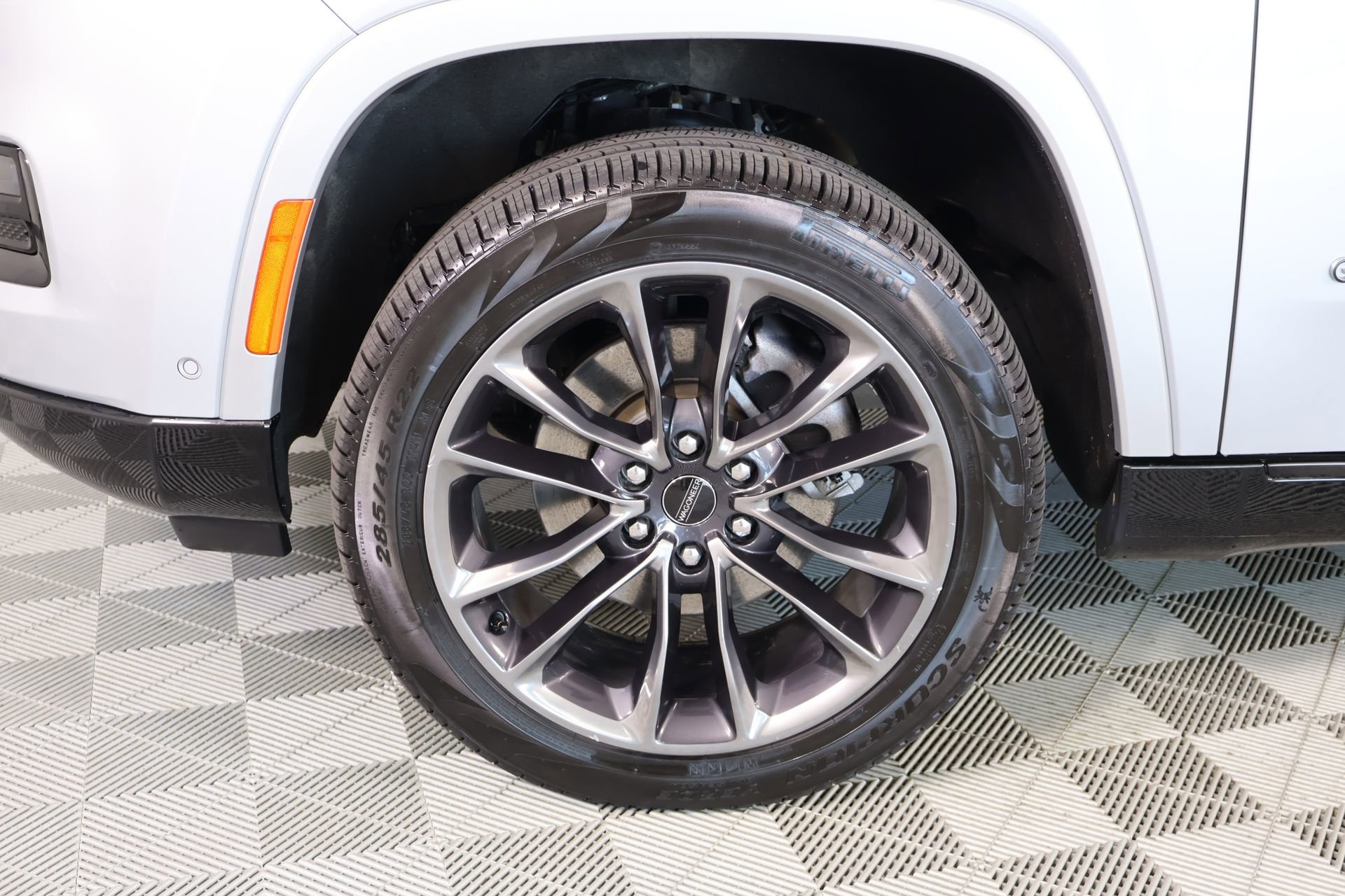 Used 2024 Jeep Grand Wagoneer L Series III w/ Rear Seat Video Group 1 image 21