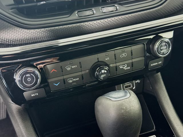 New 2026 Jeep Compass Latitude image 16