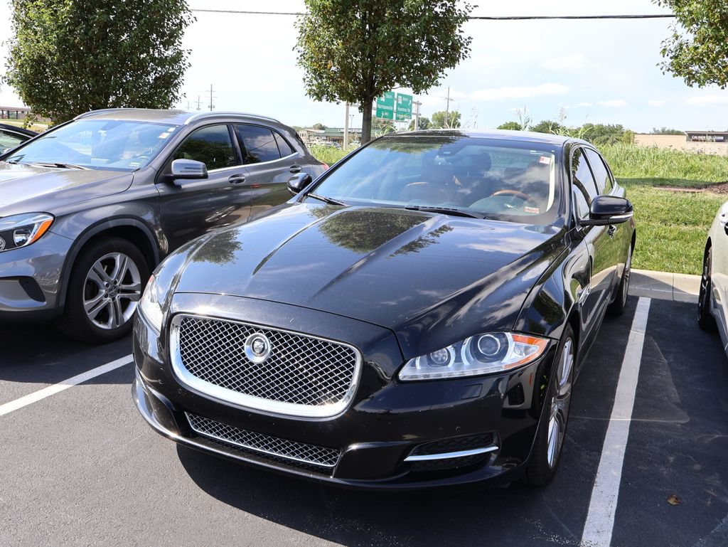 Used 2011 Jaguar XJ L RWD image 1