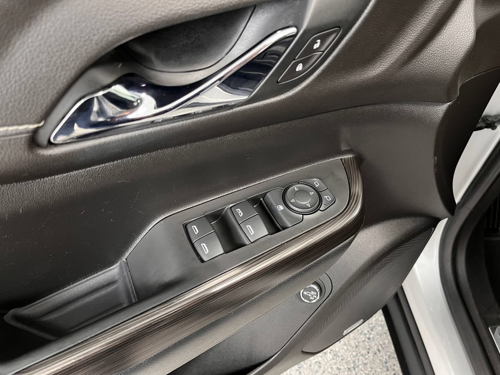 Used 2019 GMC Acadia SLT w/ LPO, Black Accent Package AWD/4WD image 11