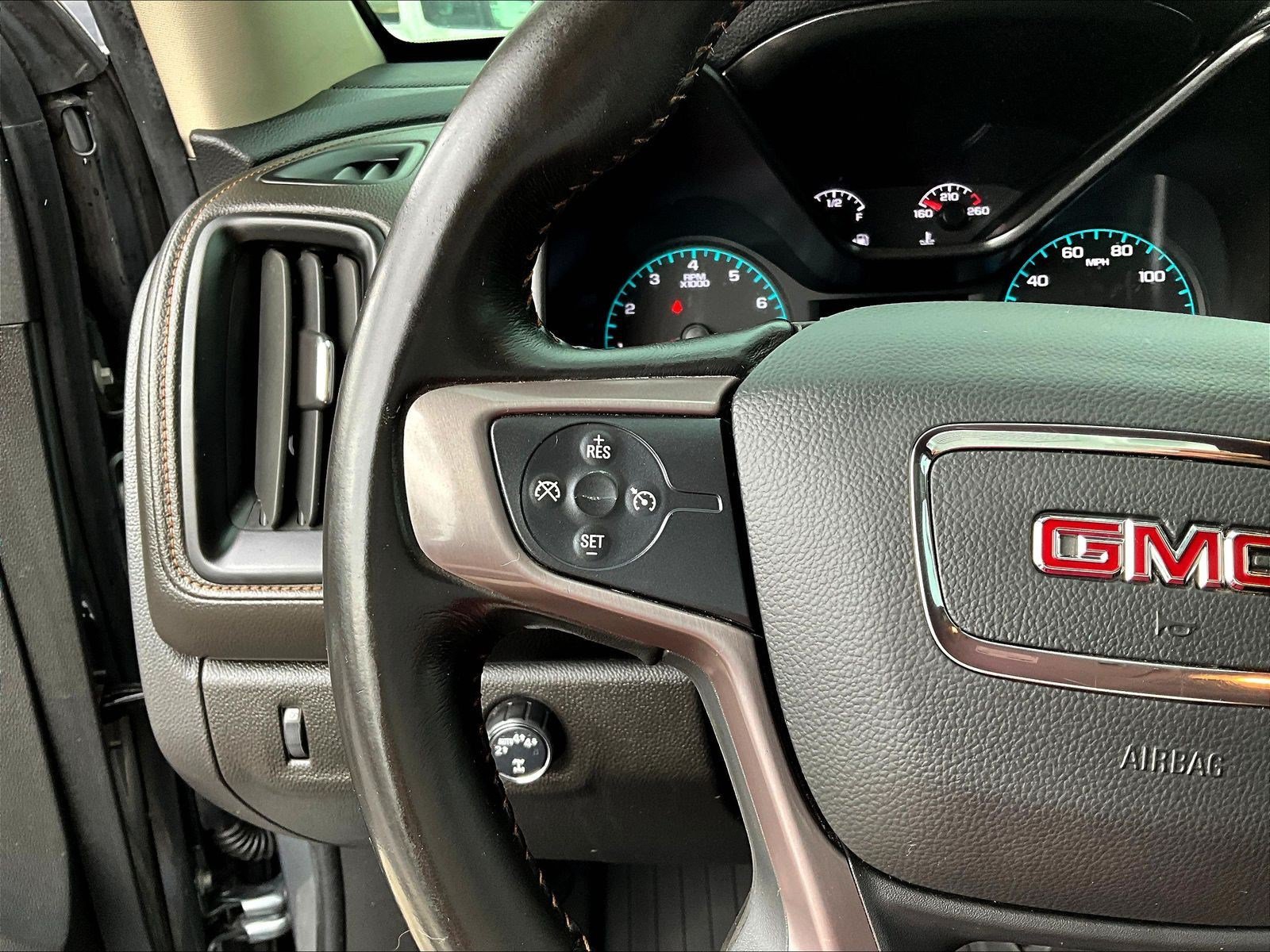 Used 2022 GMC Canyon AT4 w/ Trailering Package AWD/4WD image 12