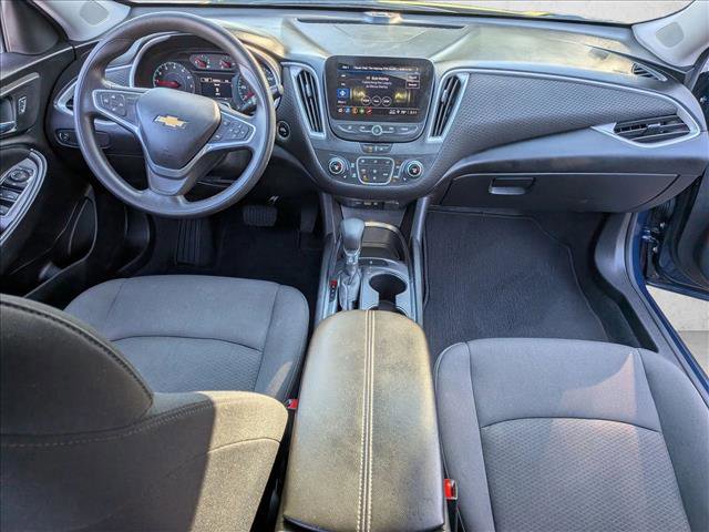 Used 2022 Chevrolet Malibu LT image 16