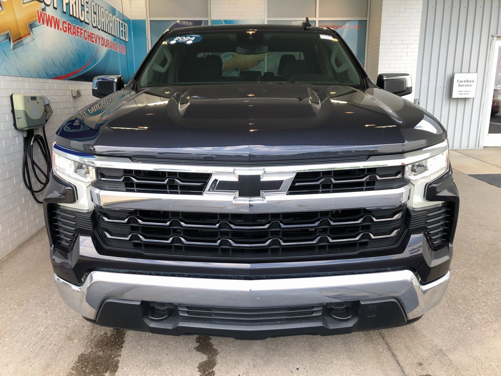 Certified 2024 Chevrolet Silverado 1500 LT image 2