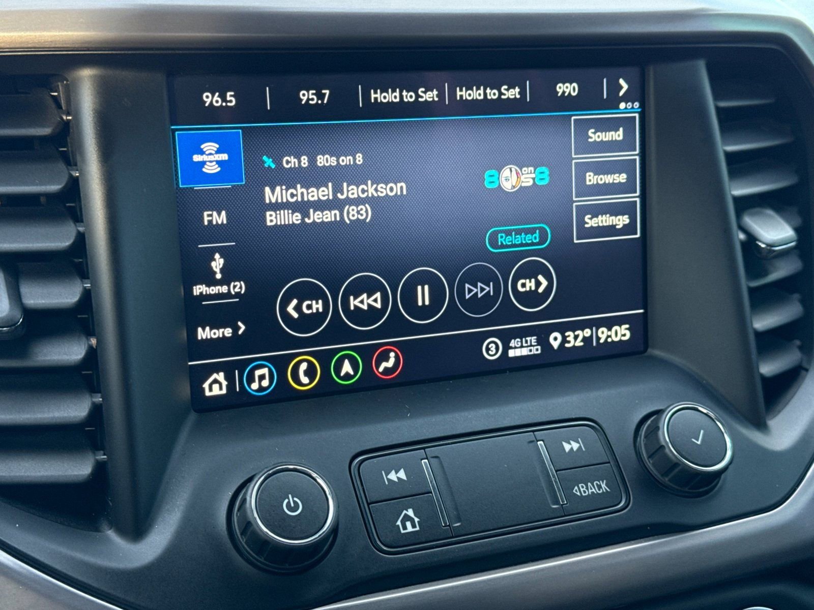 Used 2020 GMC Acadia AT4 w/ Driver Alert Package II image 21