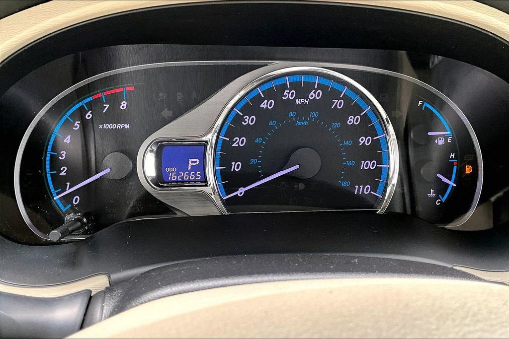 Used 2013 Toyota Sienna XLE FWD image 2