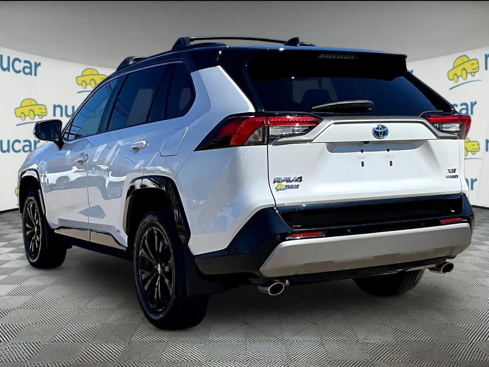 Used 2023 Toyota RAV4 XSE AWD/4WD image 4
