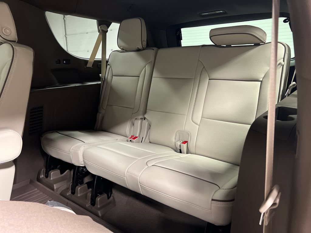 New 2026 GMC Yukon XL Denali w/ Denali Reserve Package AWD/4WD image 14
