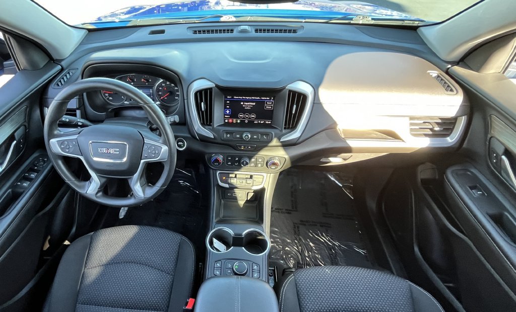 Certified 2024 GMC Terrain SLE w/ Driver Convenience Package FWD image 5