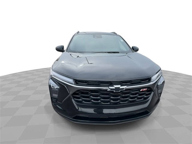 Certified 2025 Chevrolet Trax RS w/ Driver Confidence Package image 3