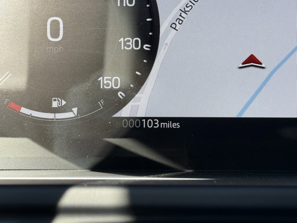 New 2026 Land Rover Defender 110 S image 31