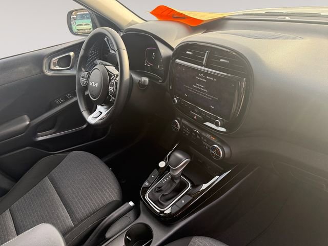 Used 2024 Kia Soul EX image 15