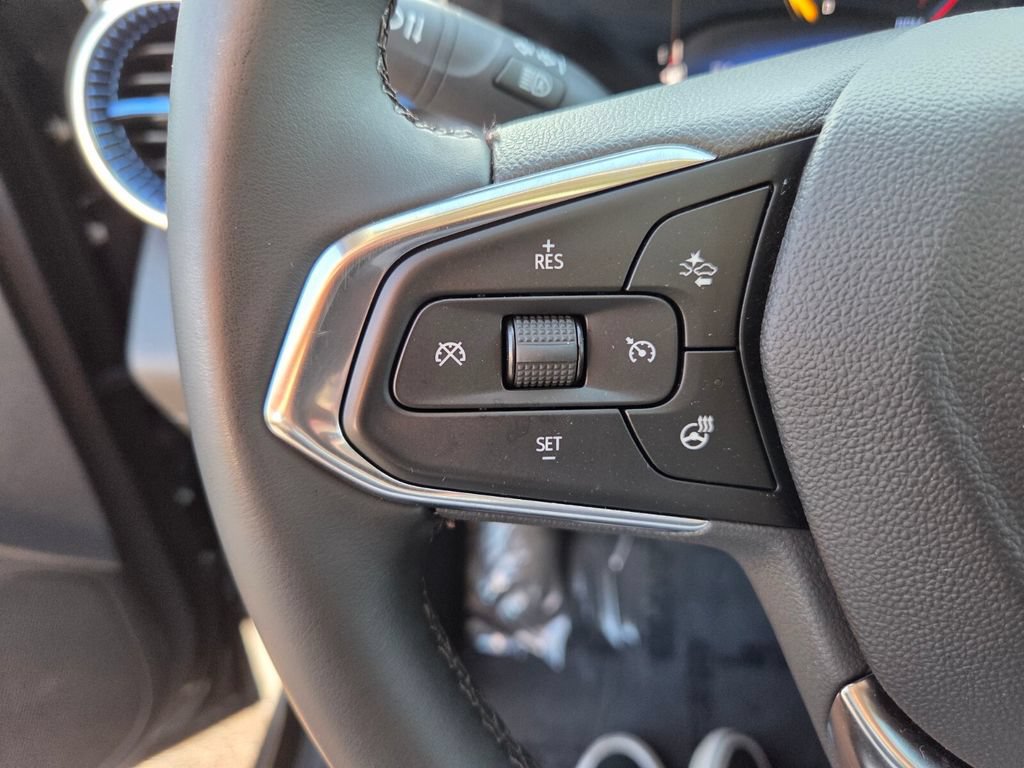 Certified 2026 Chevrolet Trax LT w/ Driver Confidence Package FWD image 30