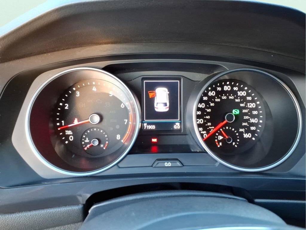 Used 2020 Volkswagen Tiguan S image 21