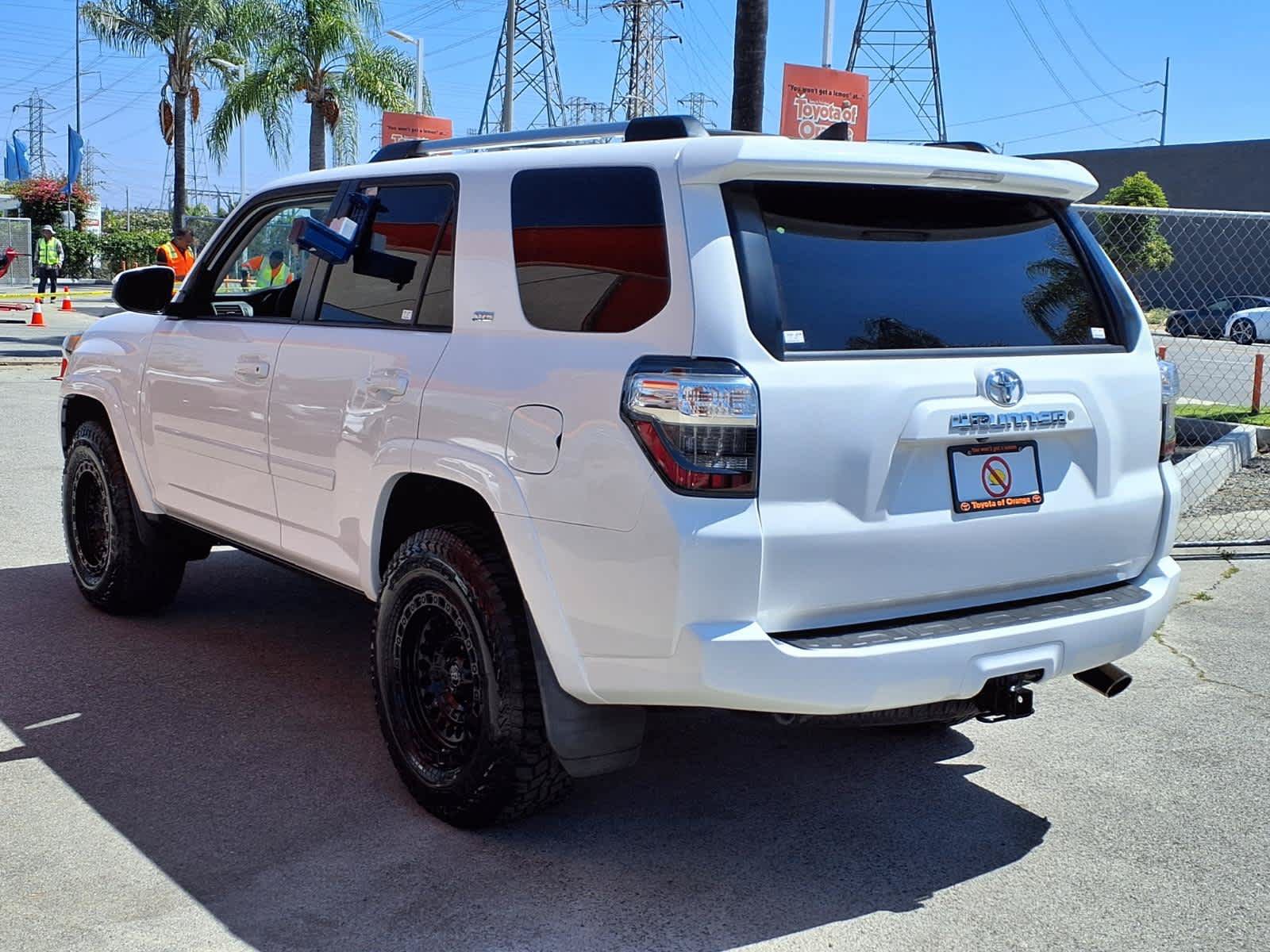 Used 2020 Toyota 4Runner SR5 w/ Wilderness Package AWD/4WD image 4