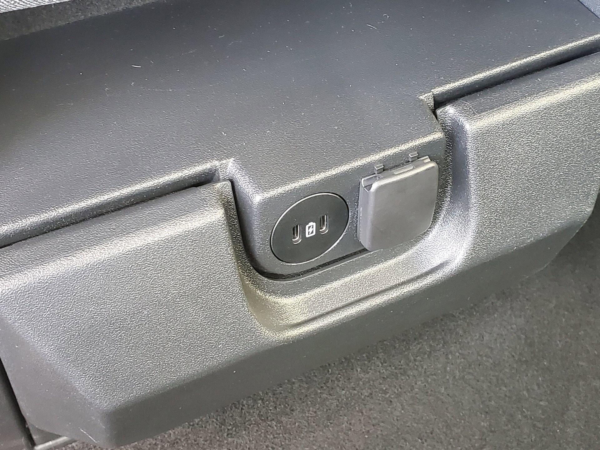 Used 2025 Ford F150 XLT w/ Equipment Group 301A Standard image 11