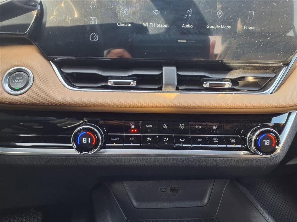 Used 2026 Chevrolet Equinox ACTIV image 17