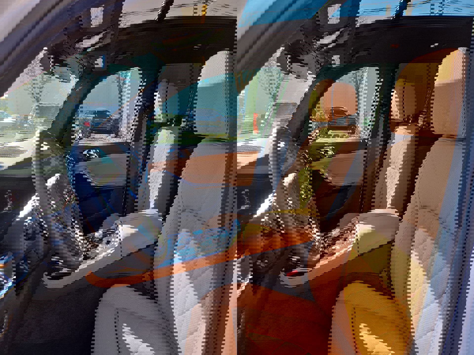 Certified 2026 BMW X7 xDrive40i w/ M Sport Package image 16