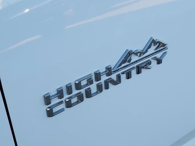 Used 2022 Chevrolet Traverse High Country image 10