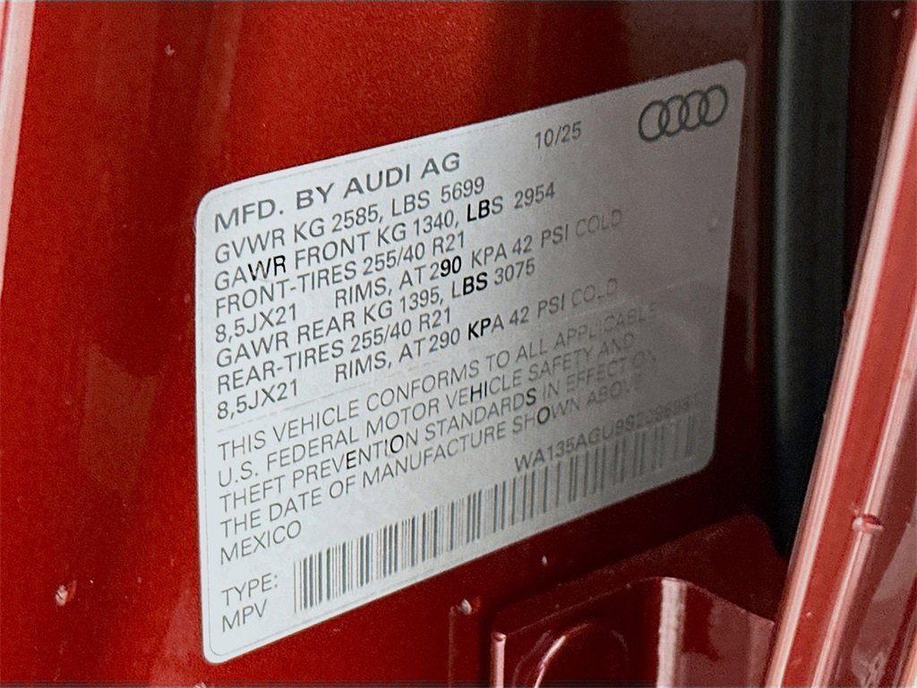 New 2025 Audi SQ5 Prestige image 27