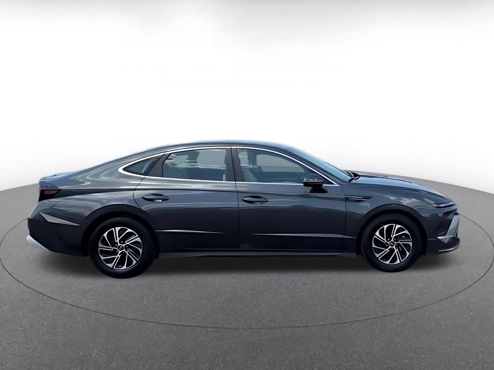 Used 2026 Hyundai Sonata Blue FWD image 11