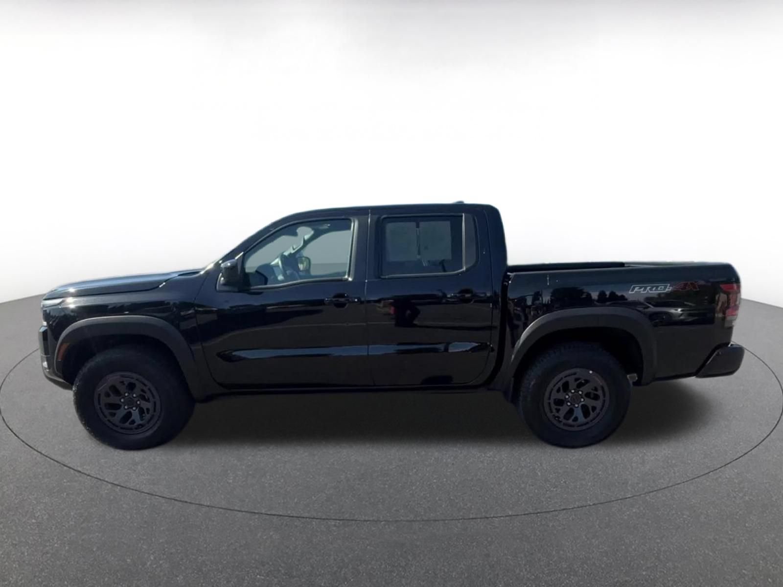 Used 2026 Nissan Frontier PRO-4X AWD/4WD image 9