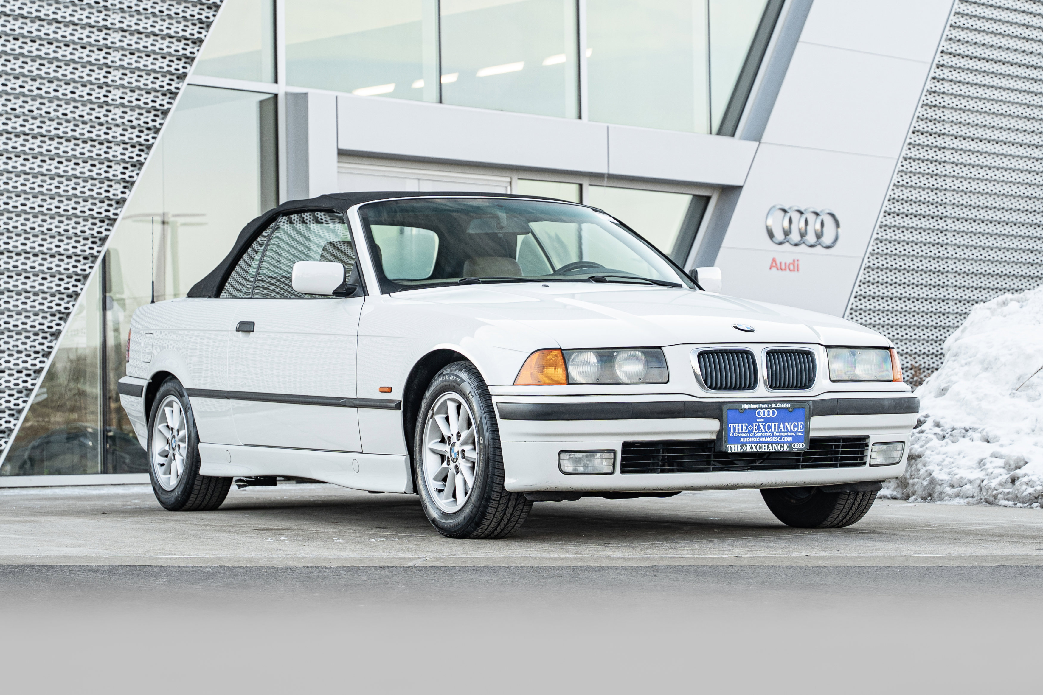 Used 1999 BMW 328i Convertible video 1