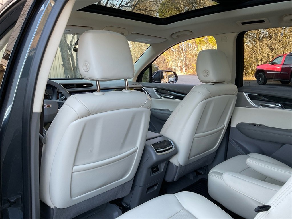Used 2020 Cadillac XT6 Premium Luxury image 33