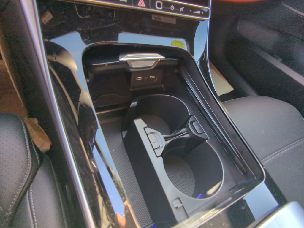 New 2025 Mercedes-Benz C 300 4MATIC Sedan image 8