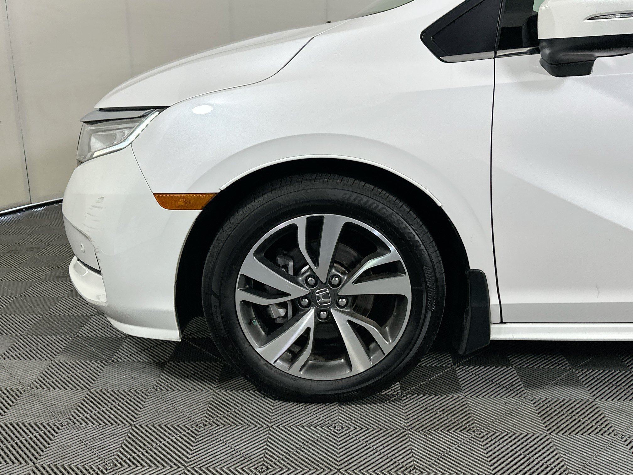 Used 2024 Honda Odyssey Touring image 11