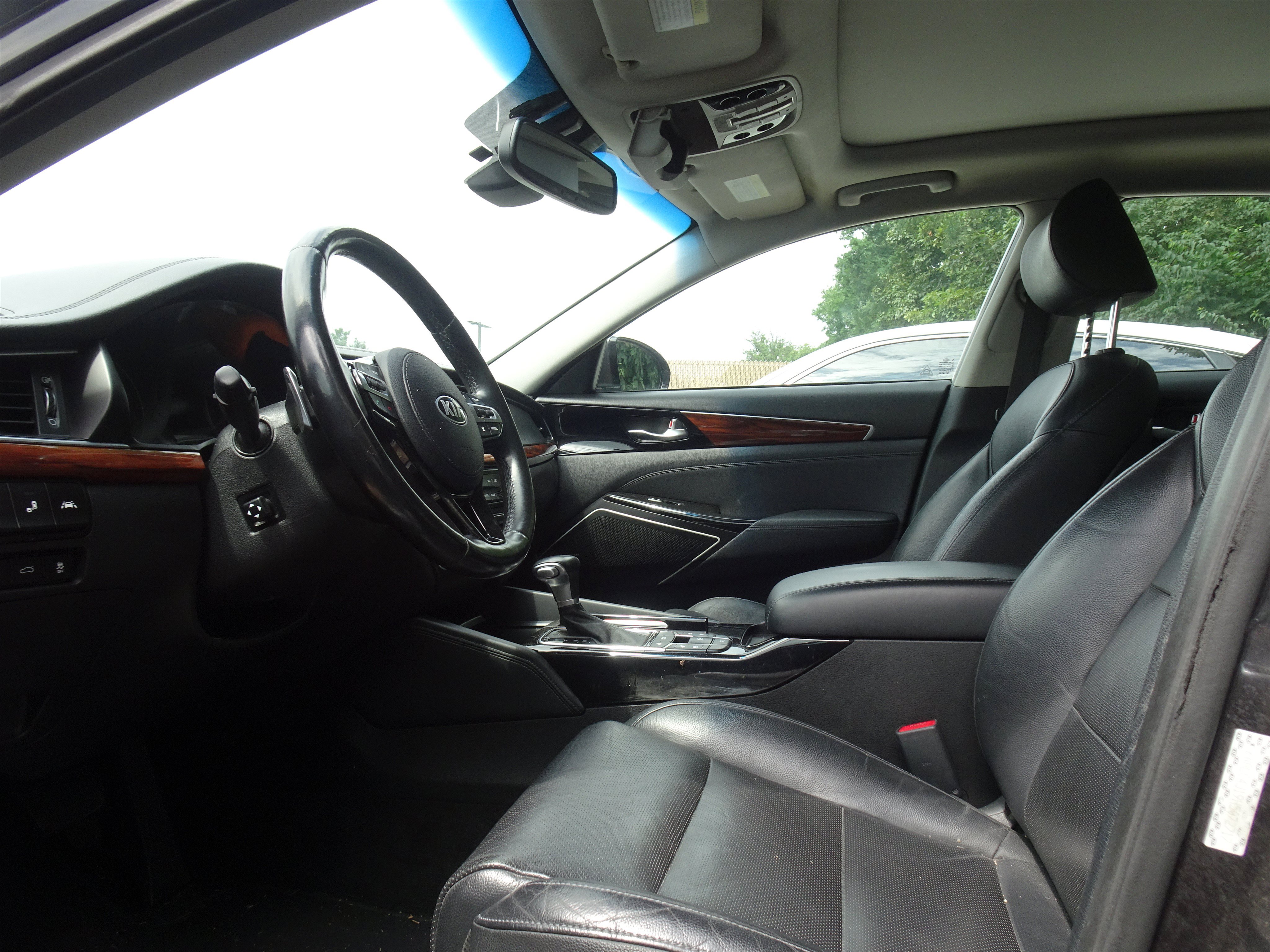 Used 2017 Kia Cadenza Technology FWD image 5