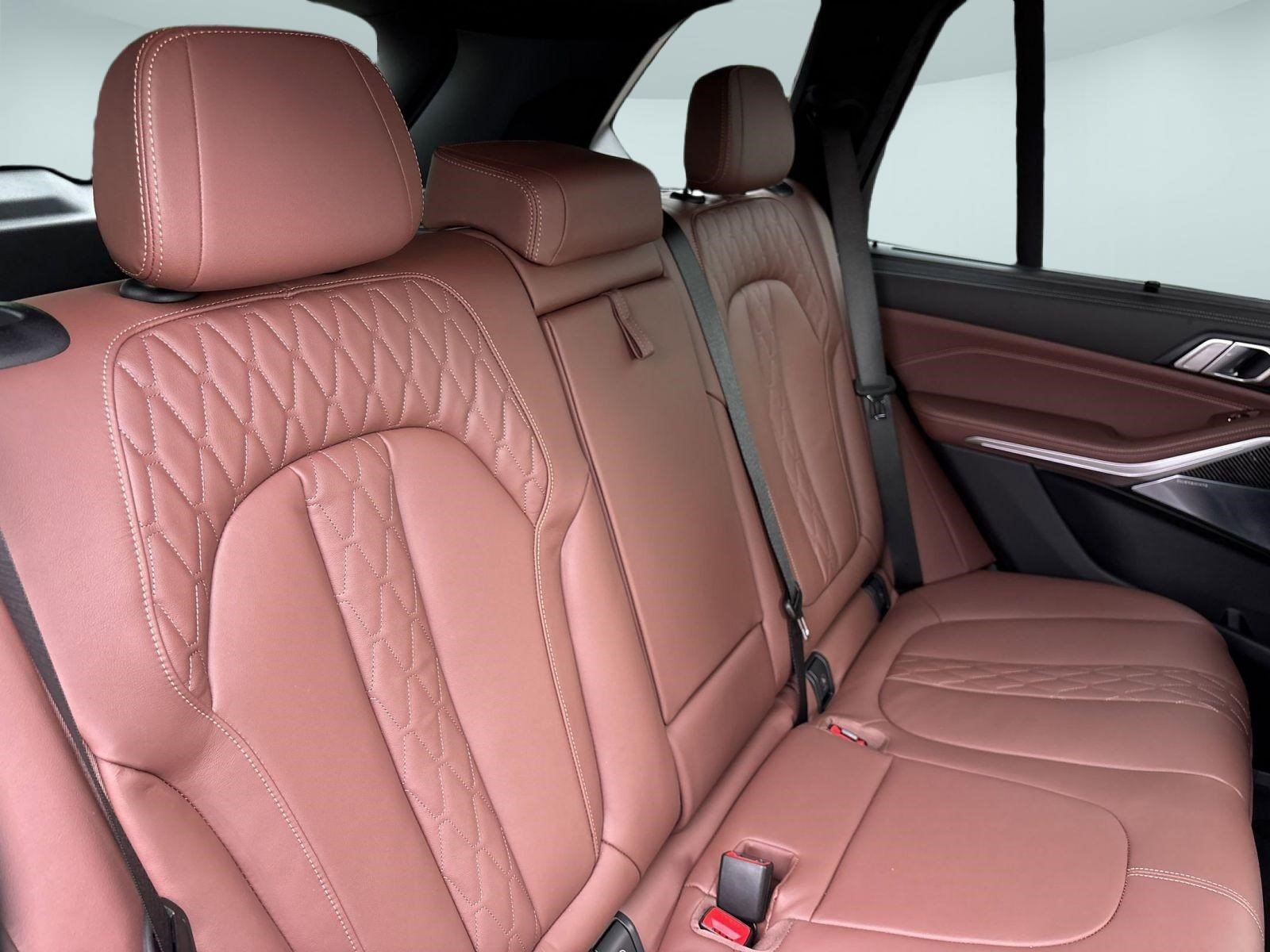 New 2026 BMW X5 M60i AWD/4WD image 30