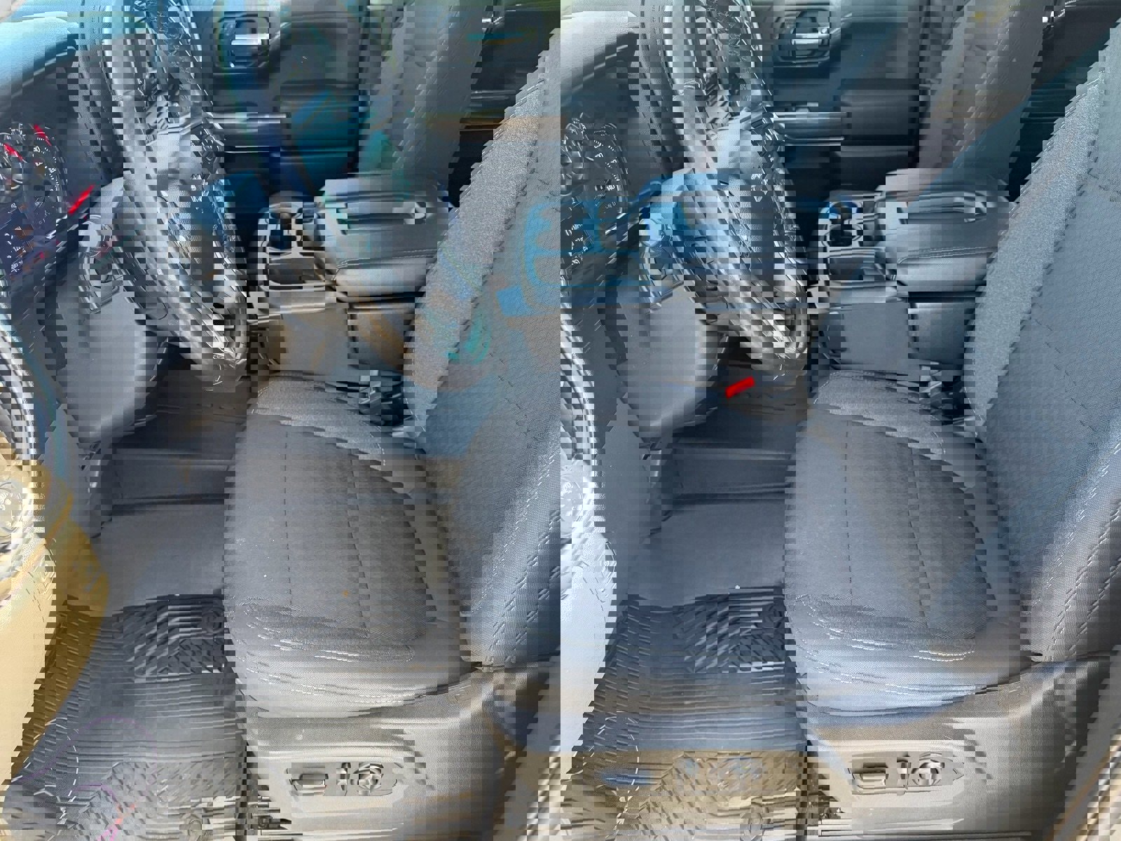 Used 2020 Chevrolet Silverado 1500 LT Trail Boss w/ Convenience Package image 18